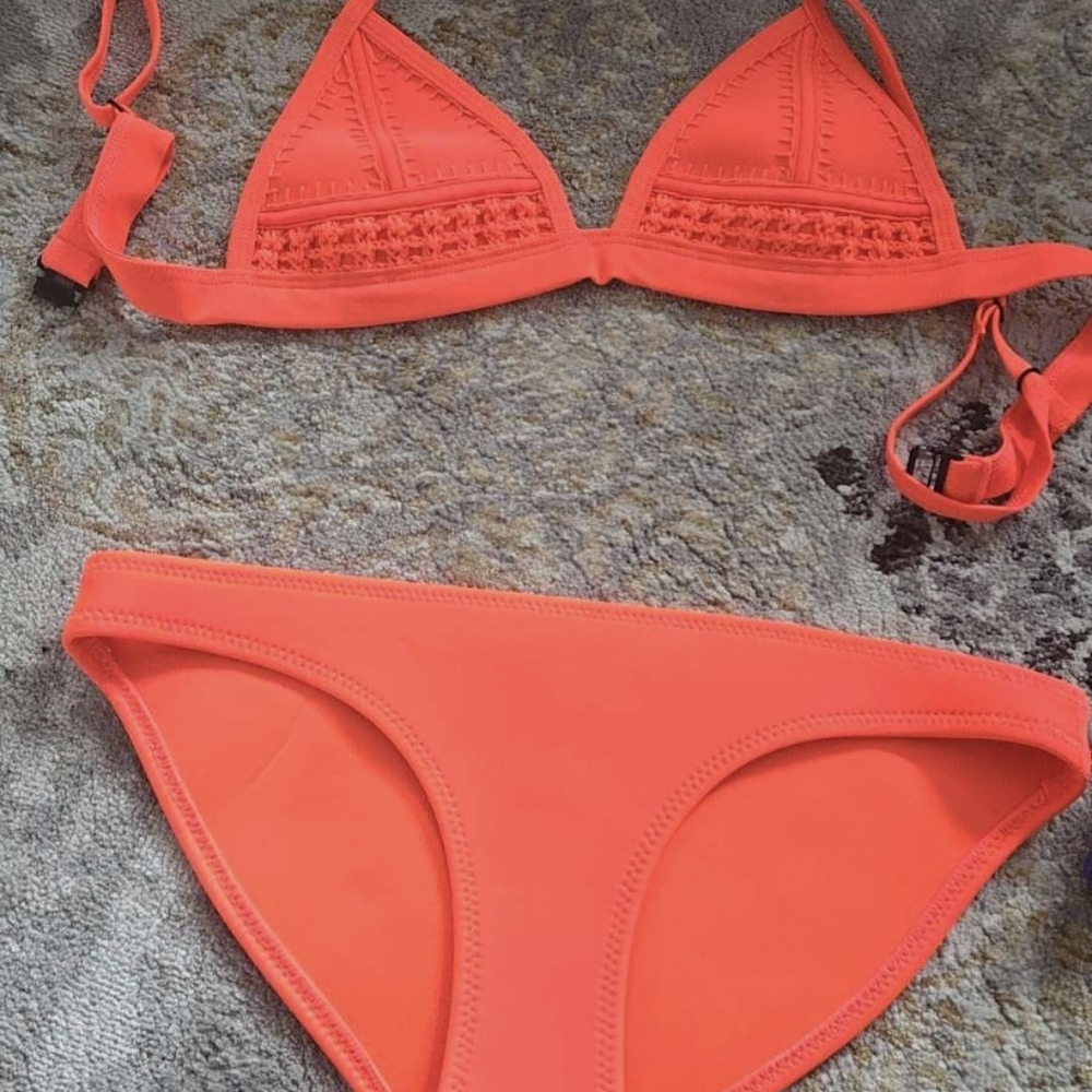 Triangl Bikini Set